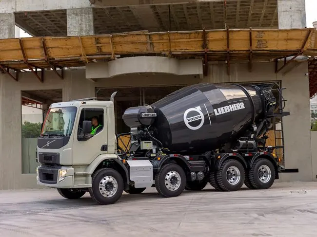Caminhão betoneira para contrato mensal em obras